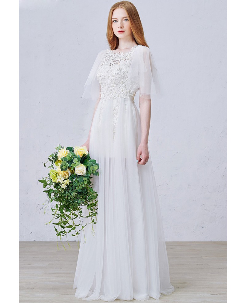 Romantic A-Line Scoop Neck Floor-Length Tulle Wedding Dress With Appliques Lace